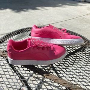 Girls slip on Pumas. Size 3. NWOT